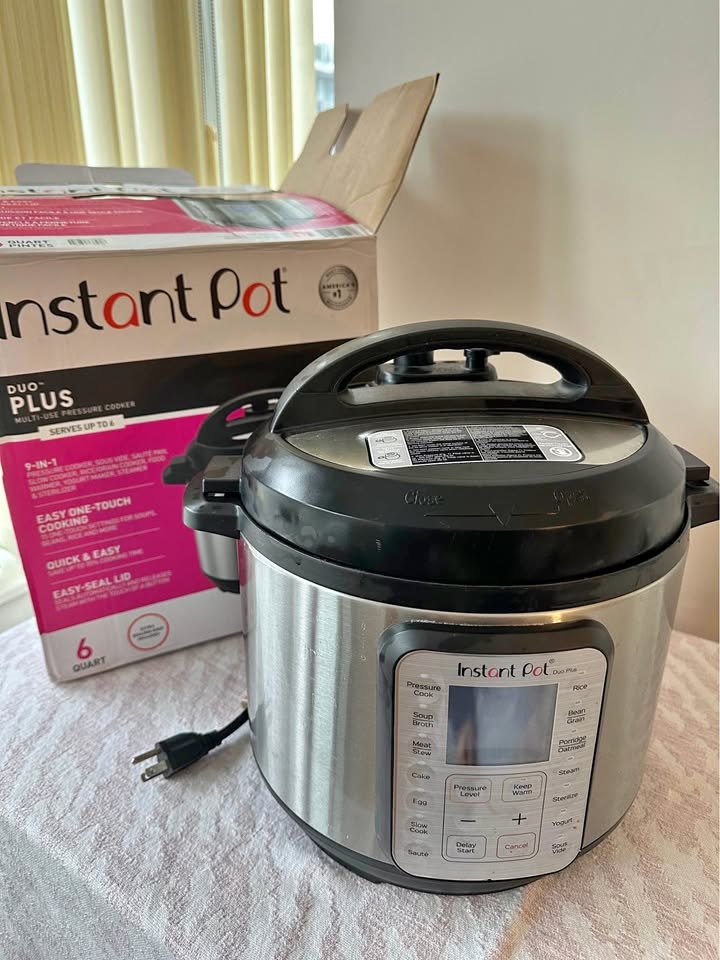 Instant Pot Duo Plus 6QT + NEW Sealing Ring + Box