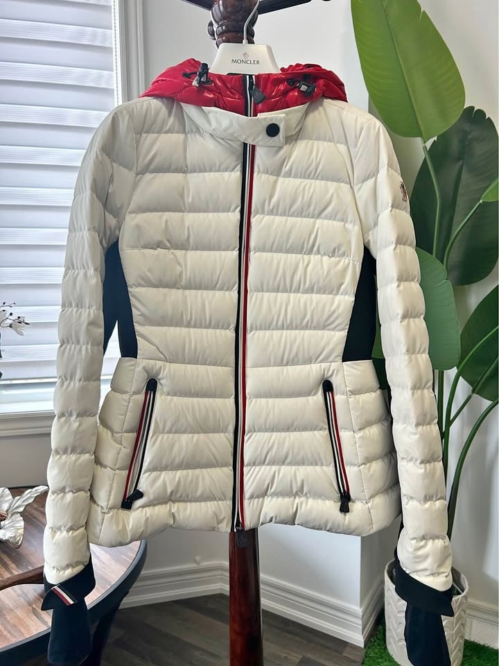 XS Moncler Insulated Ski Jacket