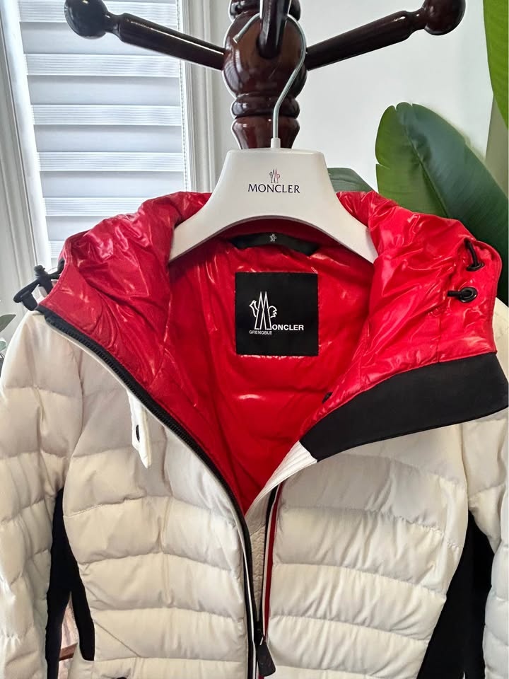 XS Moncler Insulated Ski Jacket - photo 5