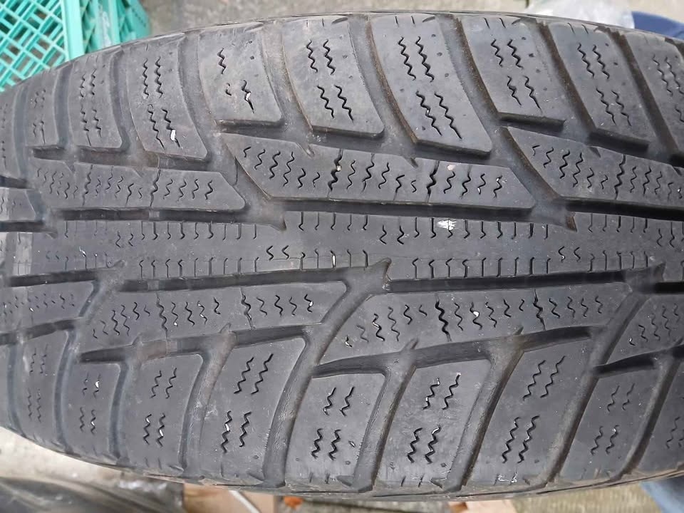 Zeta Arctica Studless Winter Tire 215/70R16 w Steel Rim - photo 3