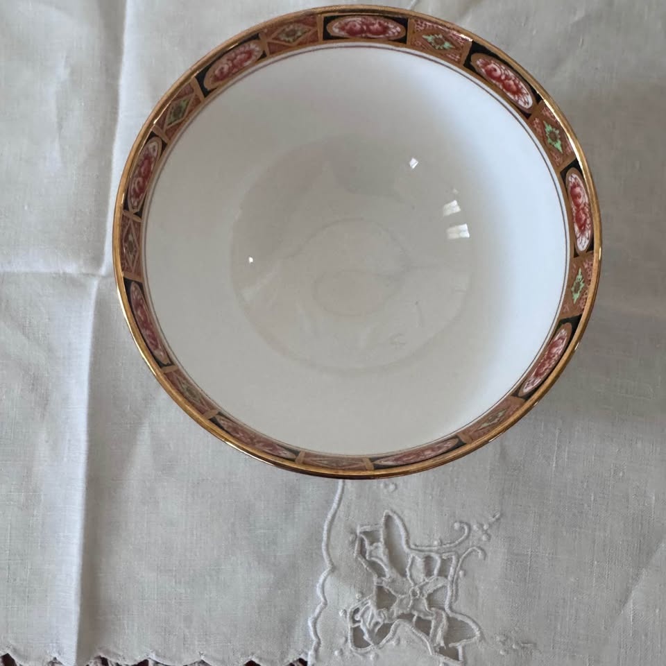 Royal Albert "Imari" Style Bowl - photo 2