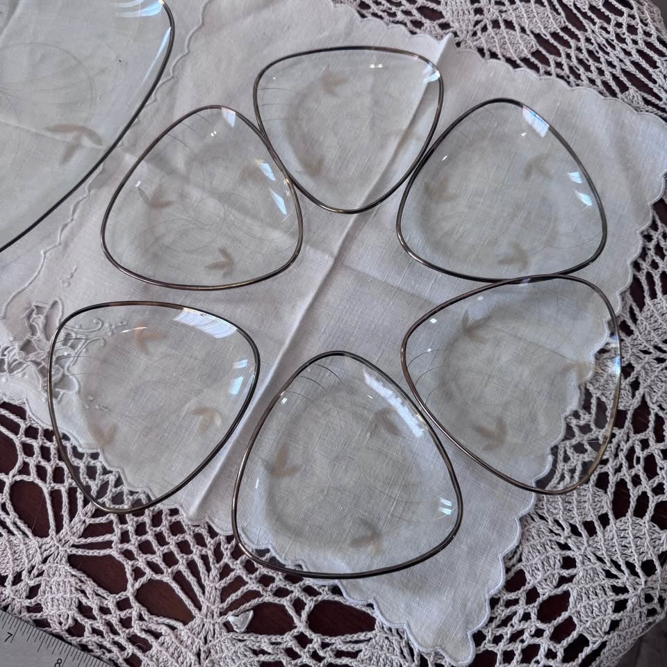 Atomic Age MCM Serving Dish with 6 Side Dishes - photo 3