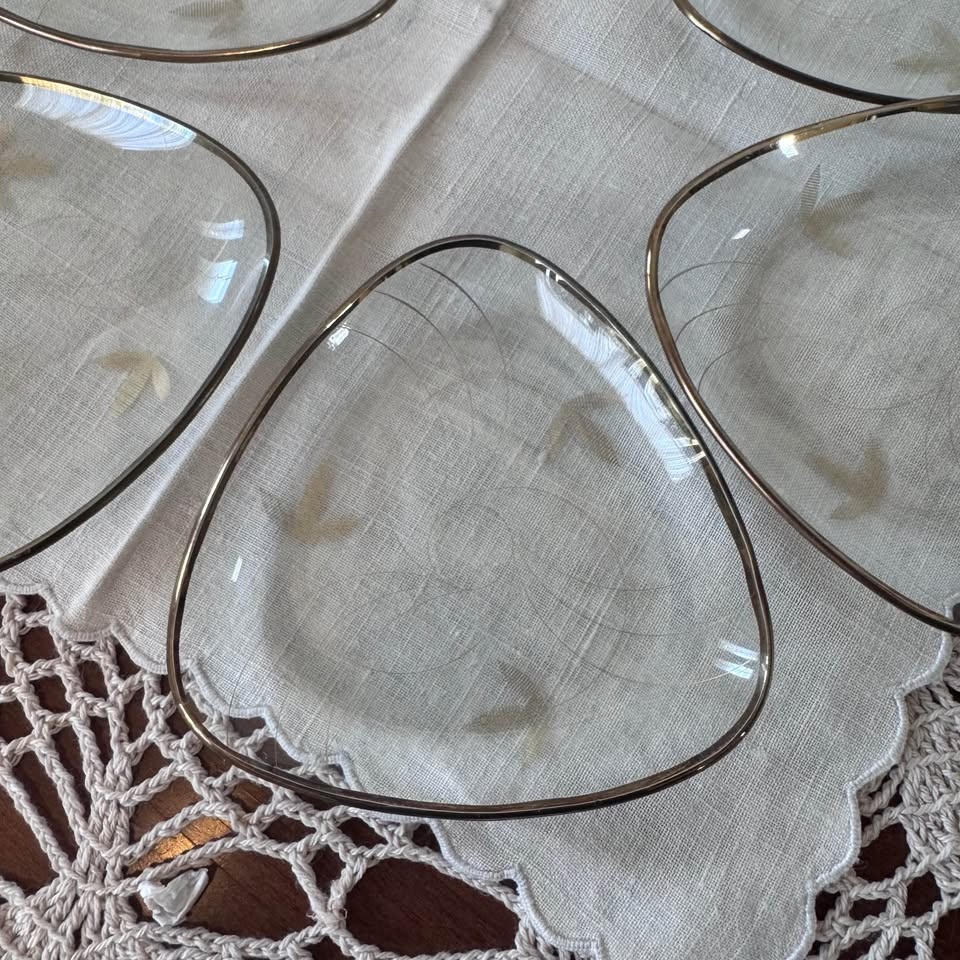 Atomic Age MCM Serving Dish with 6 Side Dishes - photo 4