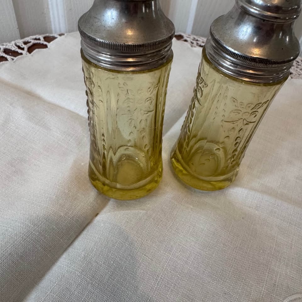 Vintage Amber Madrid Depression Glass Salt & Pepper Shakers Fede - photo 5