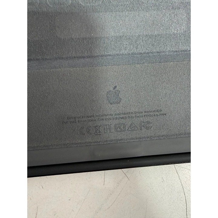 Apple iPad Air 3rd Gen 256GB + Keyboard + Charger - photo 4