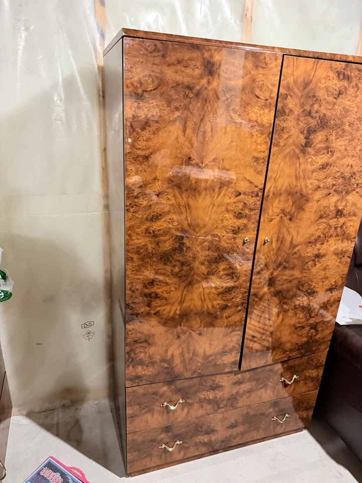 Glossy Burl Wood Wardrobe w Drawers - photo 3