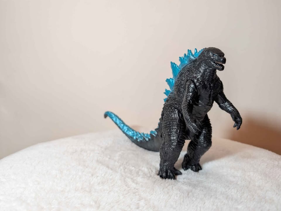 Godzilla Action Figure (Blue Spine Monster) - photo 2