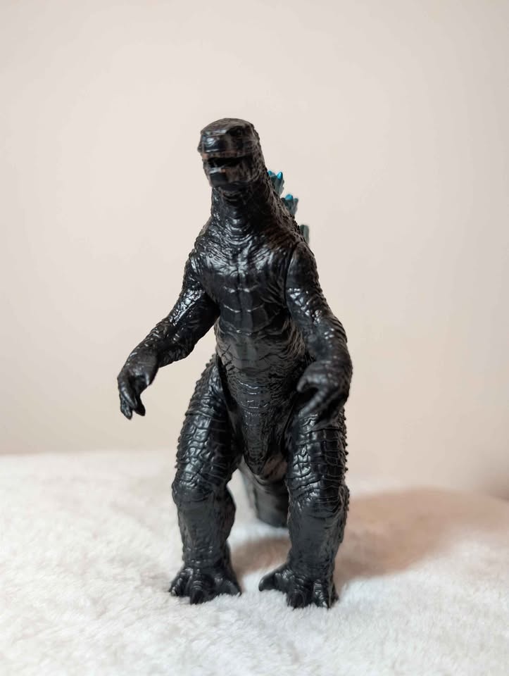 Godzilla Action Figure (Blue Spine Monster) - photo 3