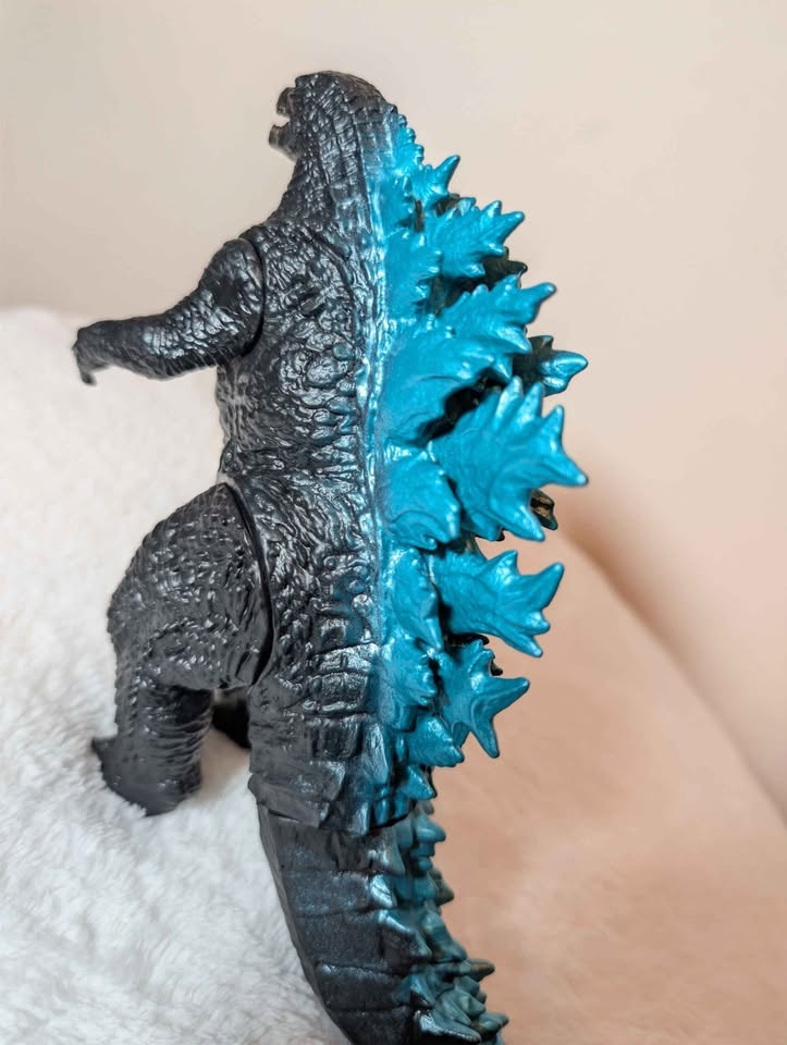 Godzilla Action Figure (Blue Spine Monster) - photo 5