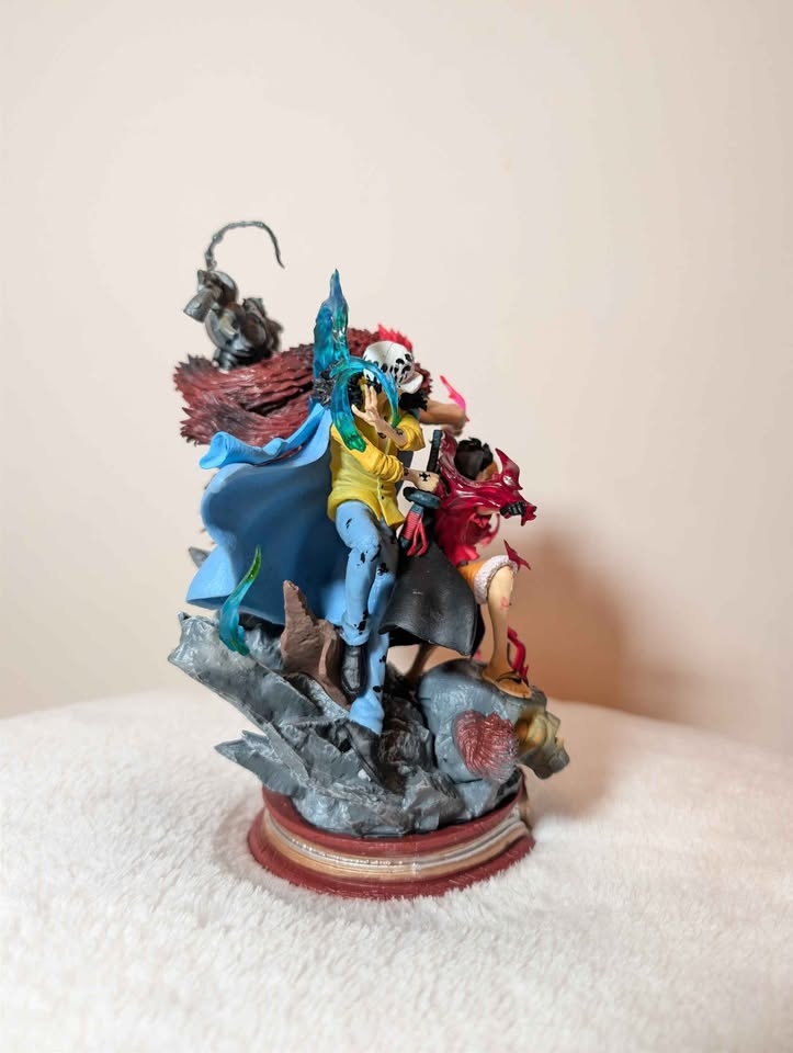 One Piece Action Figure ( Supernova Trio Collectible ) - photo 4