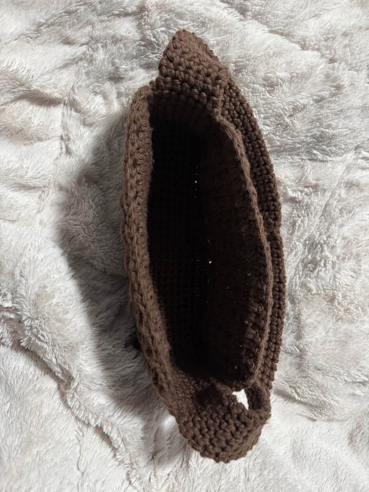 Handmade Crochet Waffle Shoulder Bag - photo 2