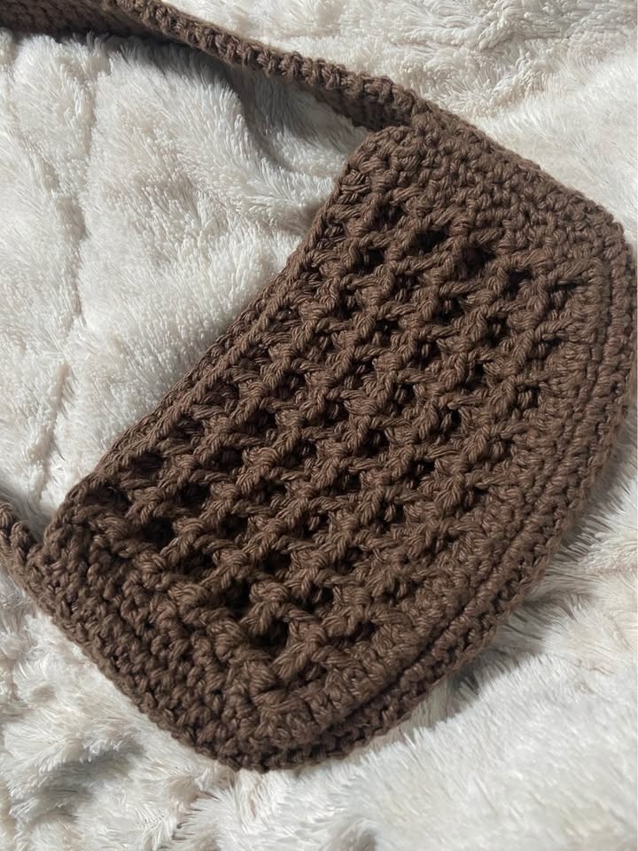 Handmade Crochet Waffle Shoulder Bag - photo 4