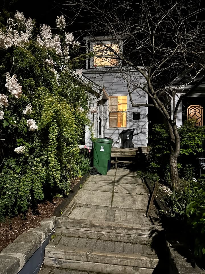 3 Beds 1.5 Baths - House - photo 2