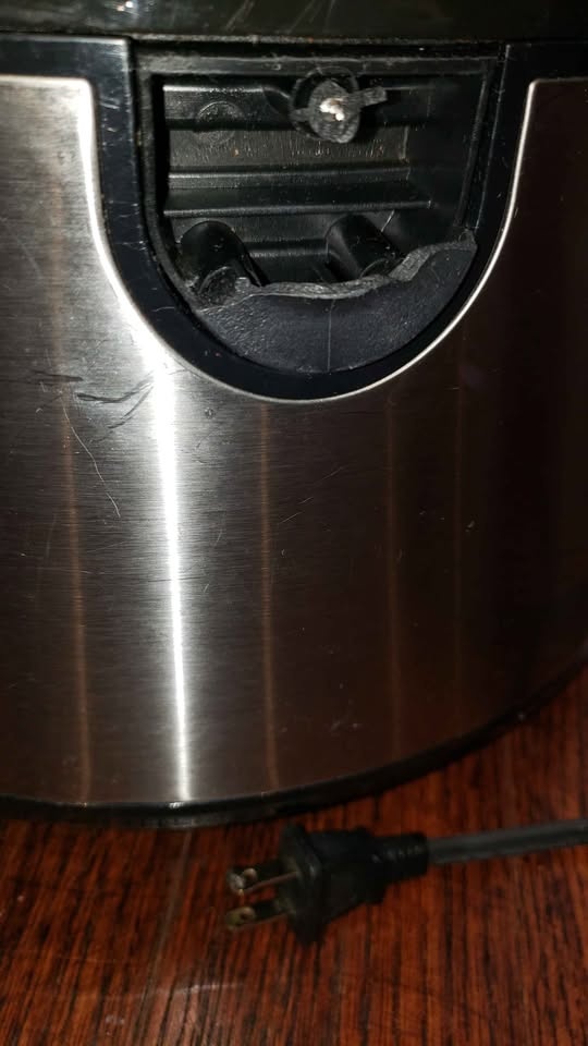 Ultrean Air Fryer 8 Quarts - Black (Used) - photo 2