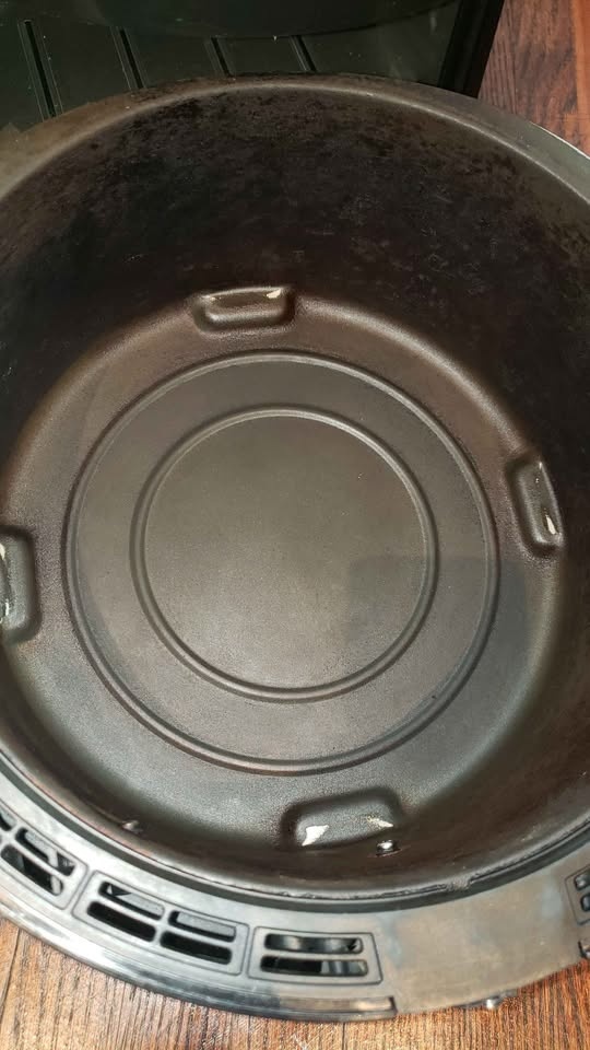 Ultrean Air Fryer 8 Quarts - Black (Used) - photo 4