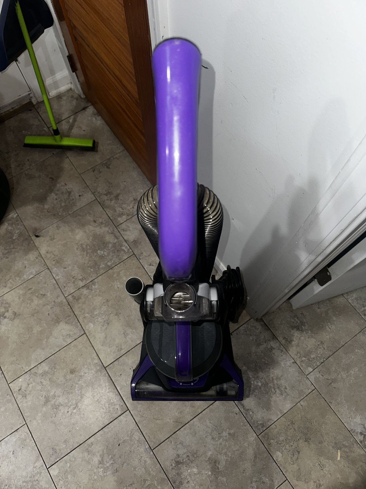 Dirt Devil Endura Pro Pet Upright Vacuum - photo 5