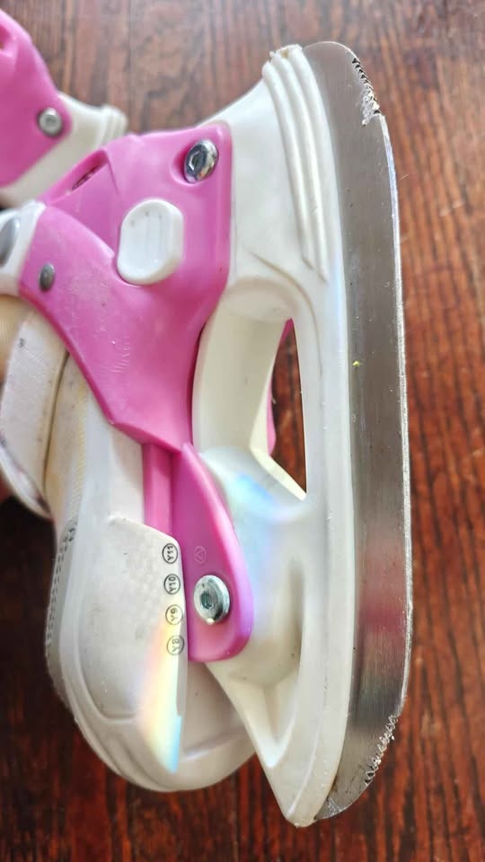 Adjustable Toddler Skates Size Y8-Y11 - photo 2