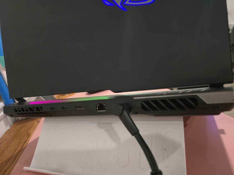 ASUS ROG Strix Scar 15 - i9, RTX 3070 Ti, 32GB DDR5, 240Hz QHD - photo 4