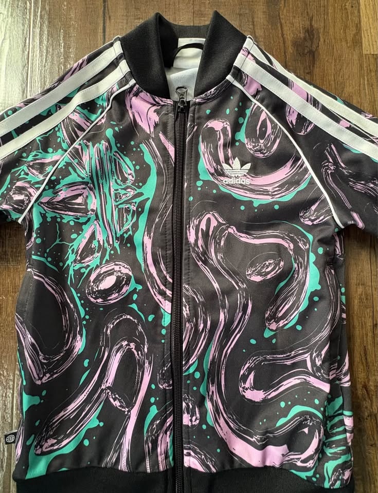 Girl’s Adidas Jacket Excellent Condition - Size 6-7Y - photo 2