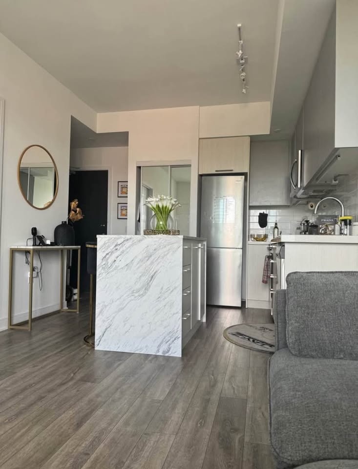 Marble Kitchen Island - photo 4