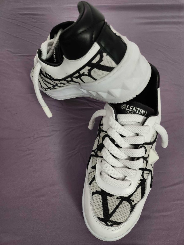 Valentino Garavani Unisex Low-top Sneaker