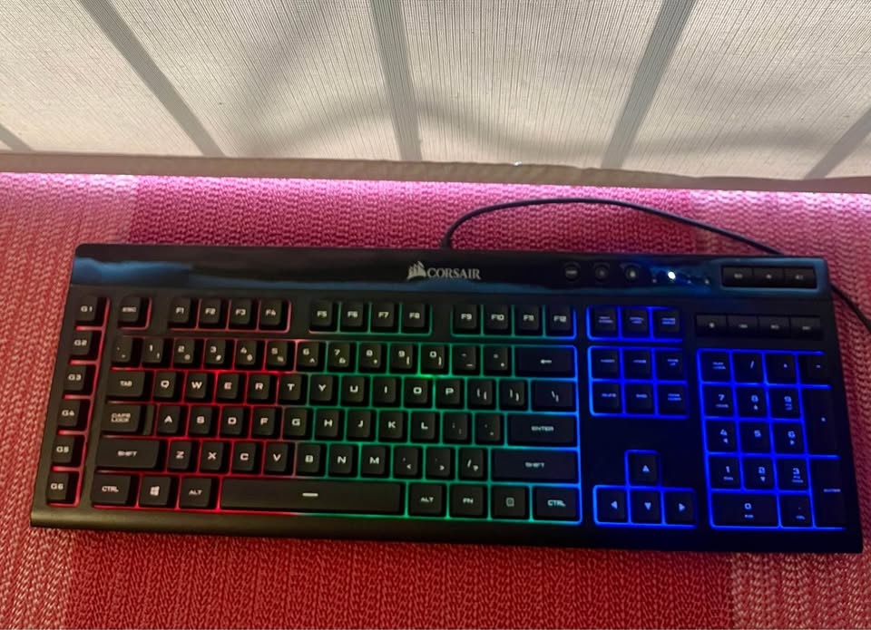 Corsair Gaming K55 RGB Keyboard! - photo 5