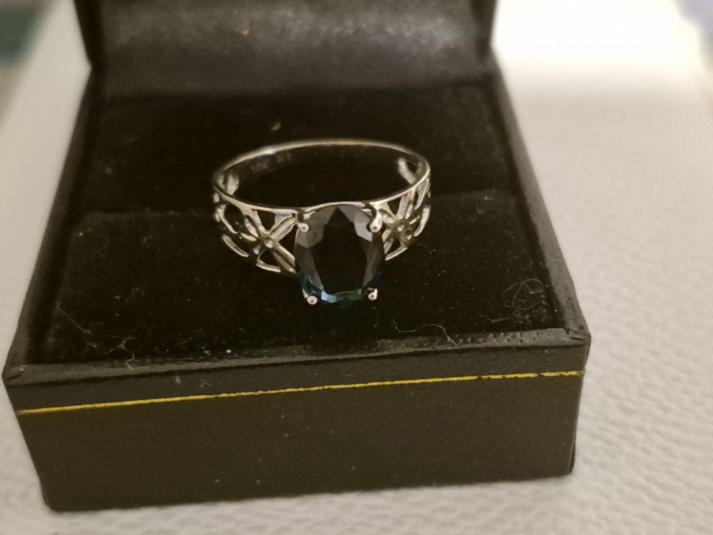 1 Carat Blue Topaz Ring - 10K Solid White Gold