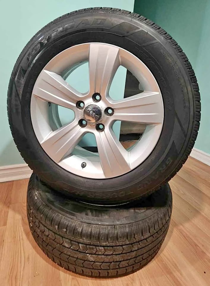 2 Jeep 17" Alloy Wheels w/Tires - 215/65R17 - 90% Tread - $200 O