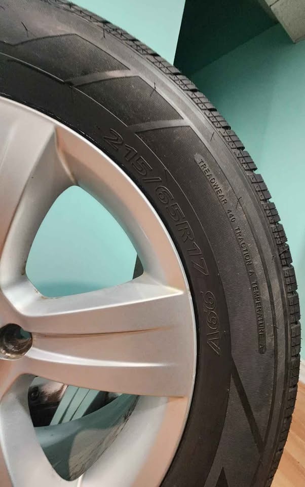2 Jeep 17" Alloy Wheels w/Tires - 215/65R17 - 90% Tread - $200 O - photo 3
