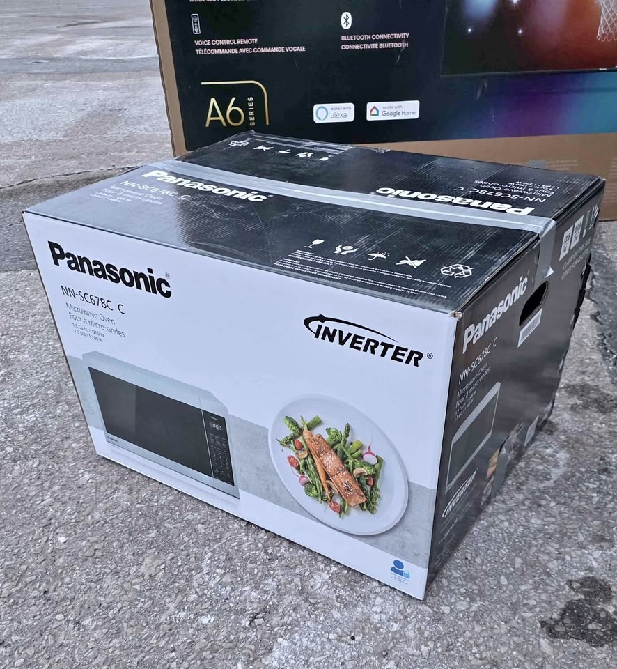 Panasonic Microwave Cyclonic Inverter 1.3Cu Ft