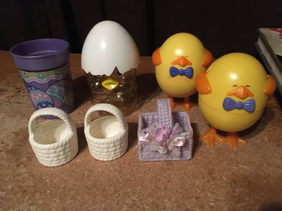 Easter Decorations Lot - Window Clings, Rabbit, Chicks, Ornament - photo 4