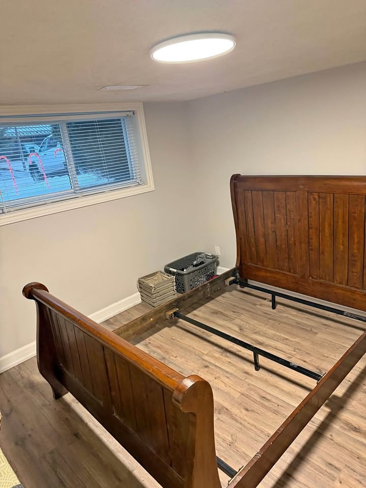 Solid Wood Queen Sleigh Bed Frame