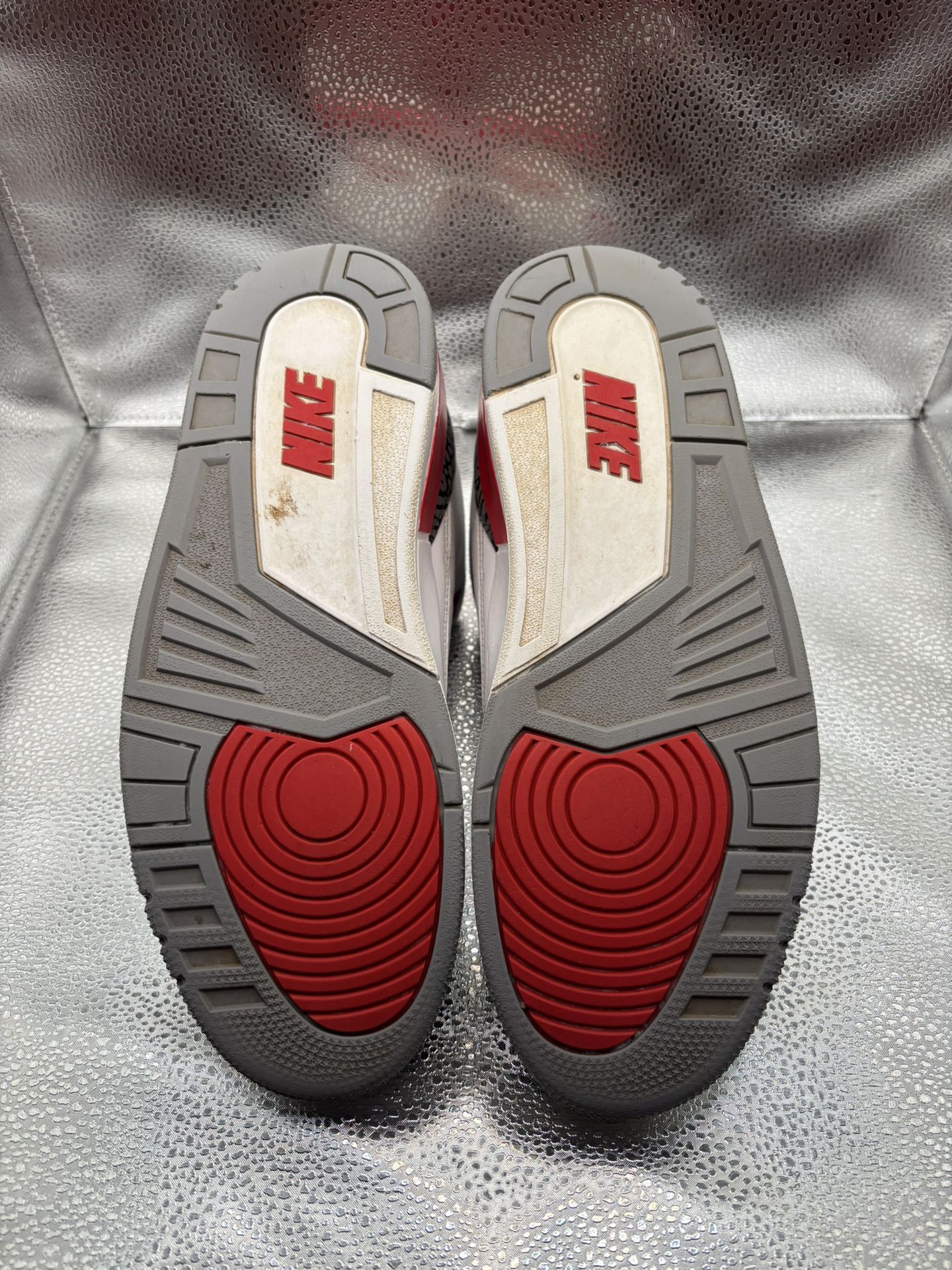 Air Jordan 3 Fire Red 2022 - photo 3