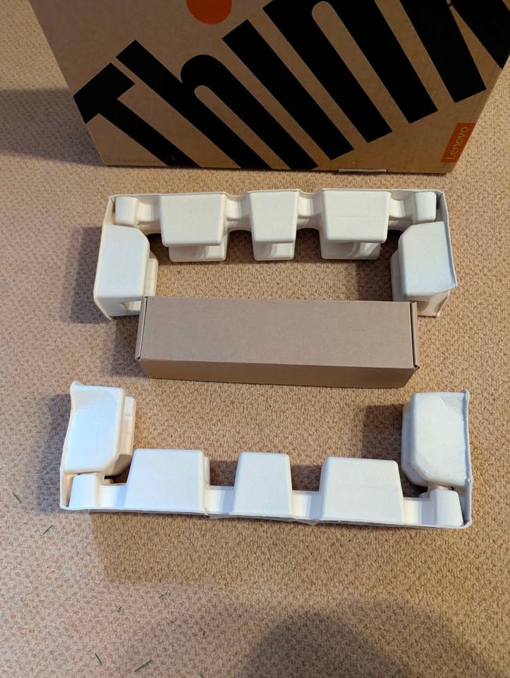 Lenovo ThinkPad T14 Box with Power Adapter Box and Spacers - photo 2