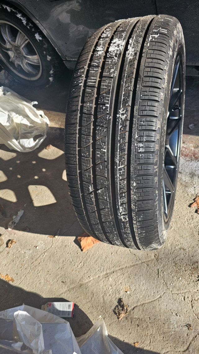 Stock 22inch rims off 2024 Dodge Ram 1500 Night Edition - photo 4