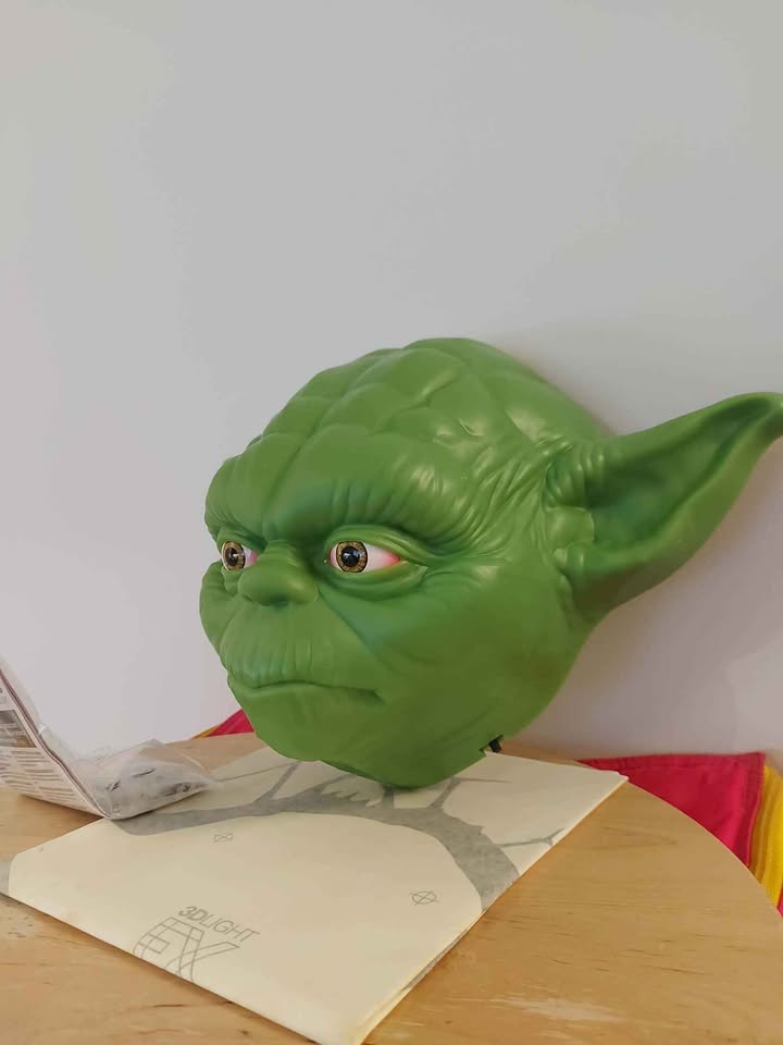 Disney Star Wars Yoda 3D Deco Light - photo 2