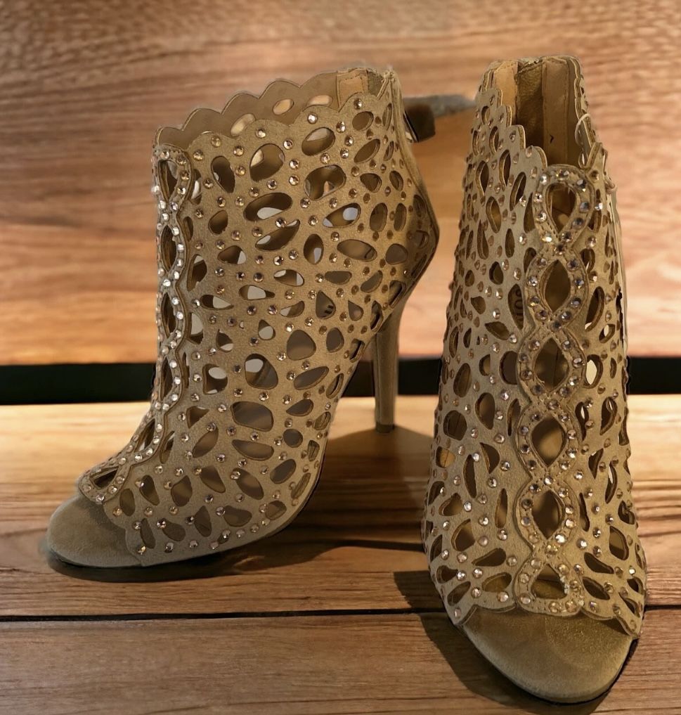 Ziggy Soho Rhinestone Cutout Heels – Size 8 Medium - photo 4