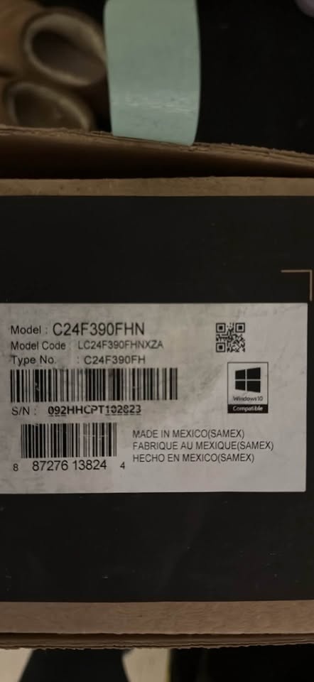 24 in Samsung Curved Monitor - photo 2