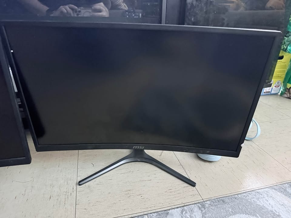 2 MSI Optix G24C 24" Monitors + Desk Stand & VESA Mounts - photo 2