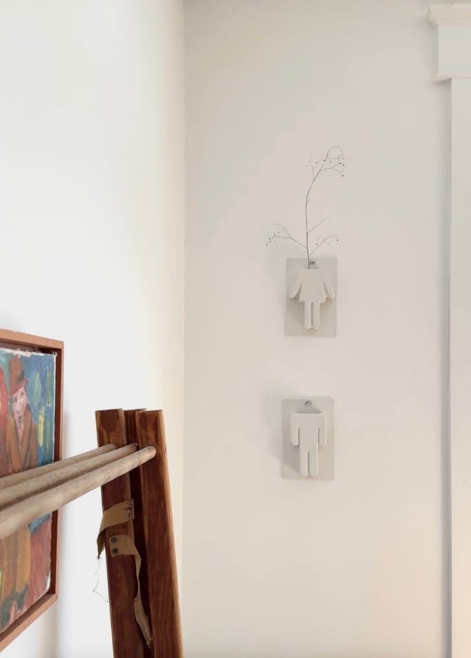 CB2 Un Homme & Une Femme Wall Vases - Minimalist Set of 2 - photo 3