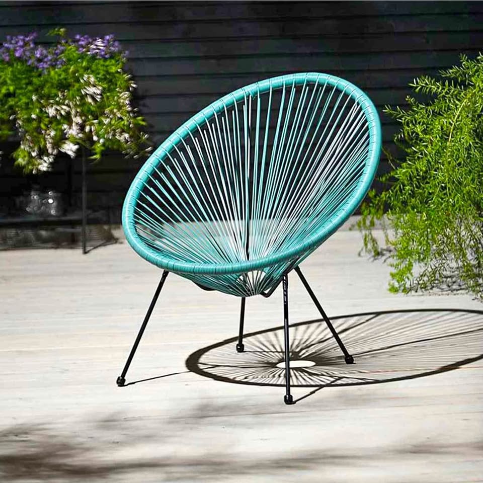 Brand new patio chair. Green and beige left.