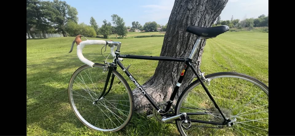 Vintage Road bike NORCO Monterey SL - photo 2