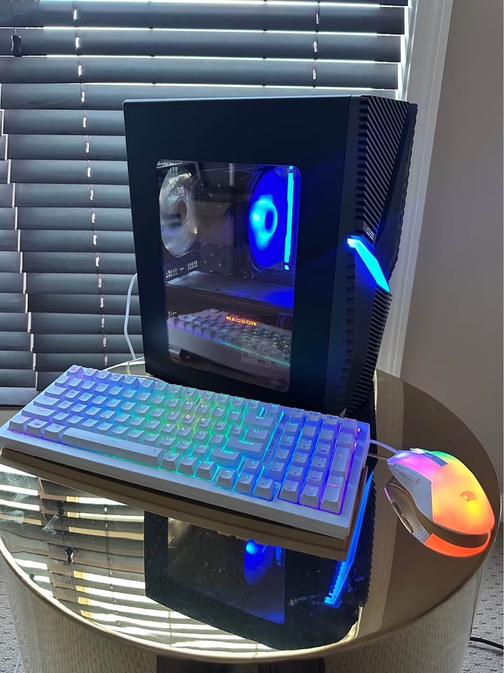 GAMING PC & GAMING KEYBOARD + MOUSE - RX 6700XT + i5 10400F