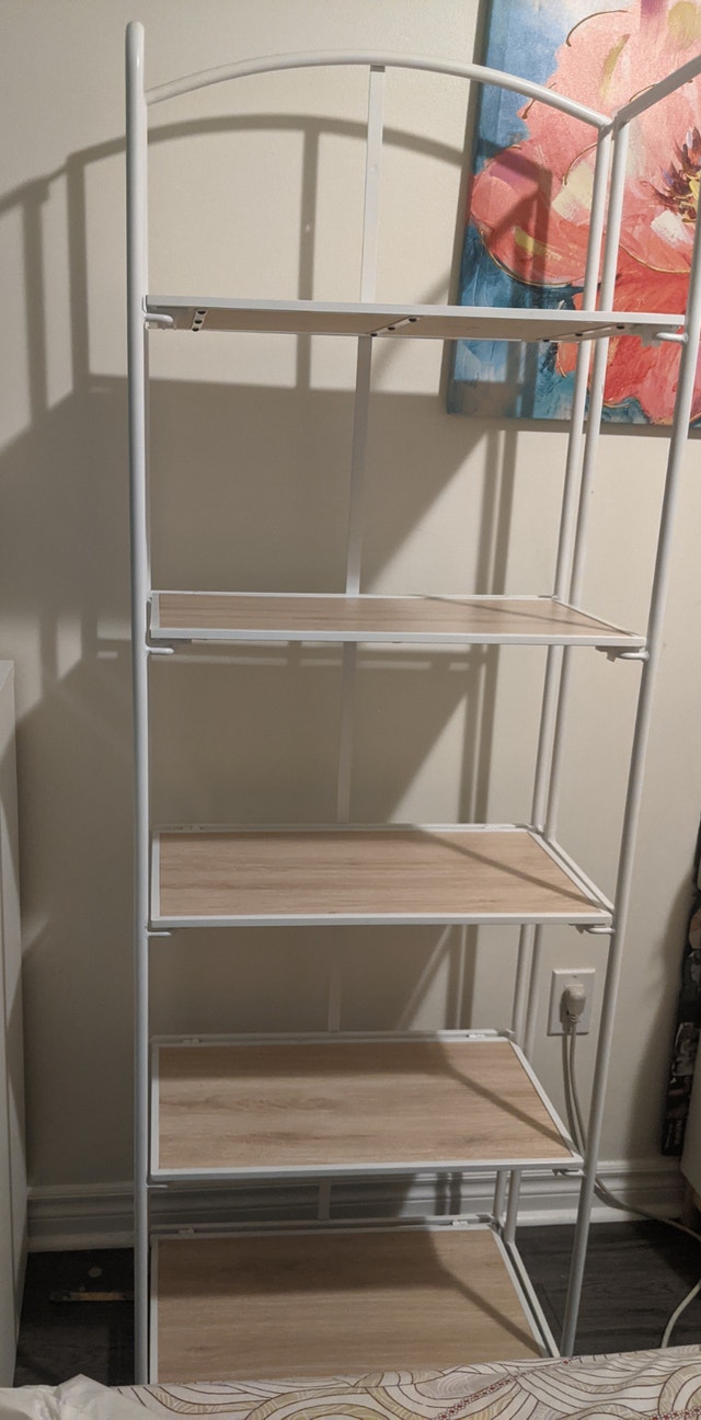 5-Tier Folding Bookshelf - White - Excellent Condition