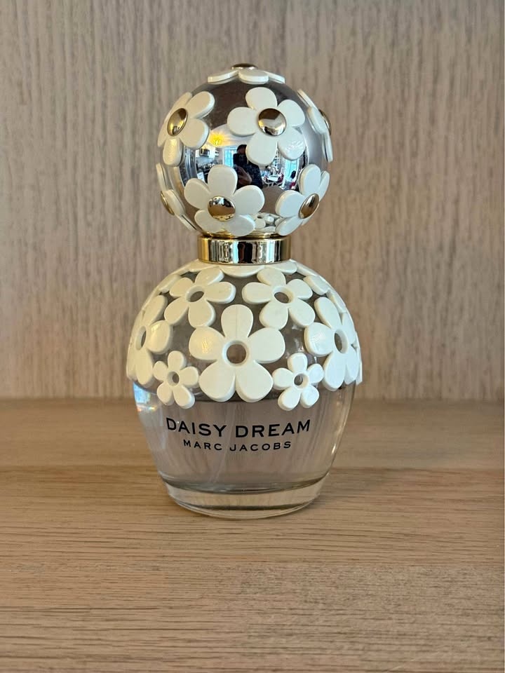 Marc Jacobs Daisy Dream Perfume