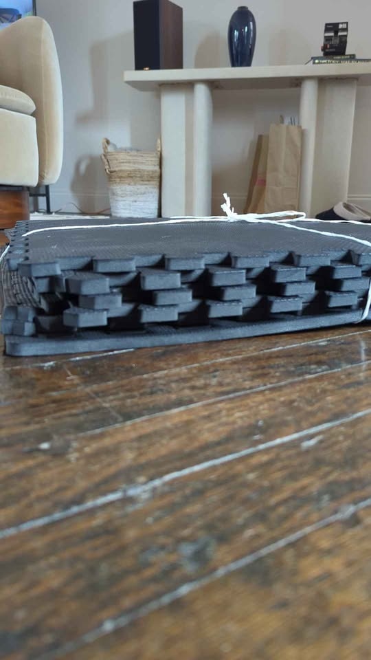 Black Interlocking Foam Mats (2x2 ft) - photo 2