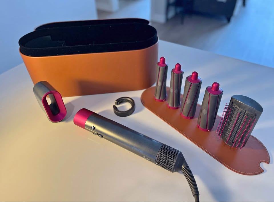 Dyson Airwrap Complete Hair Styler – Like New!