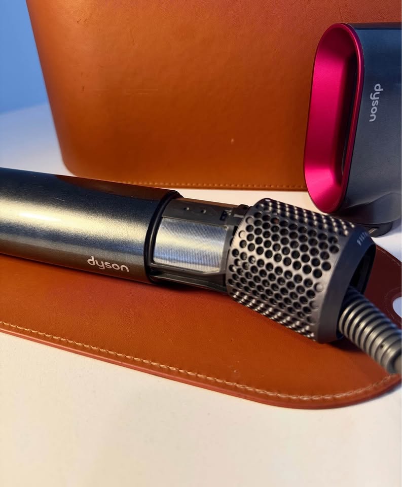 Dyson Airwrap Complete Hair Styler – Like New! - photo 4