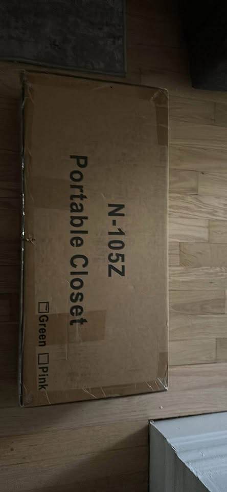 Still in box - small portable clothes wardrobe - photo 2