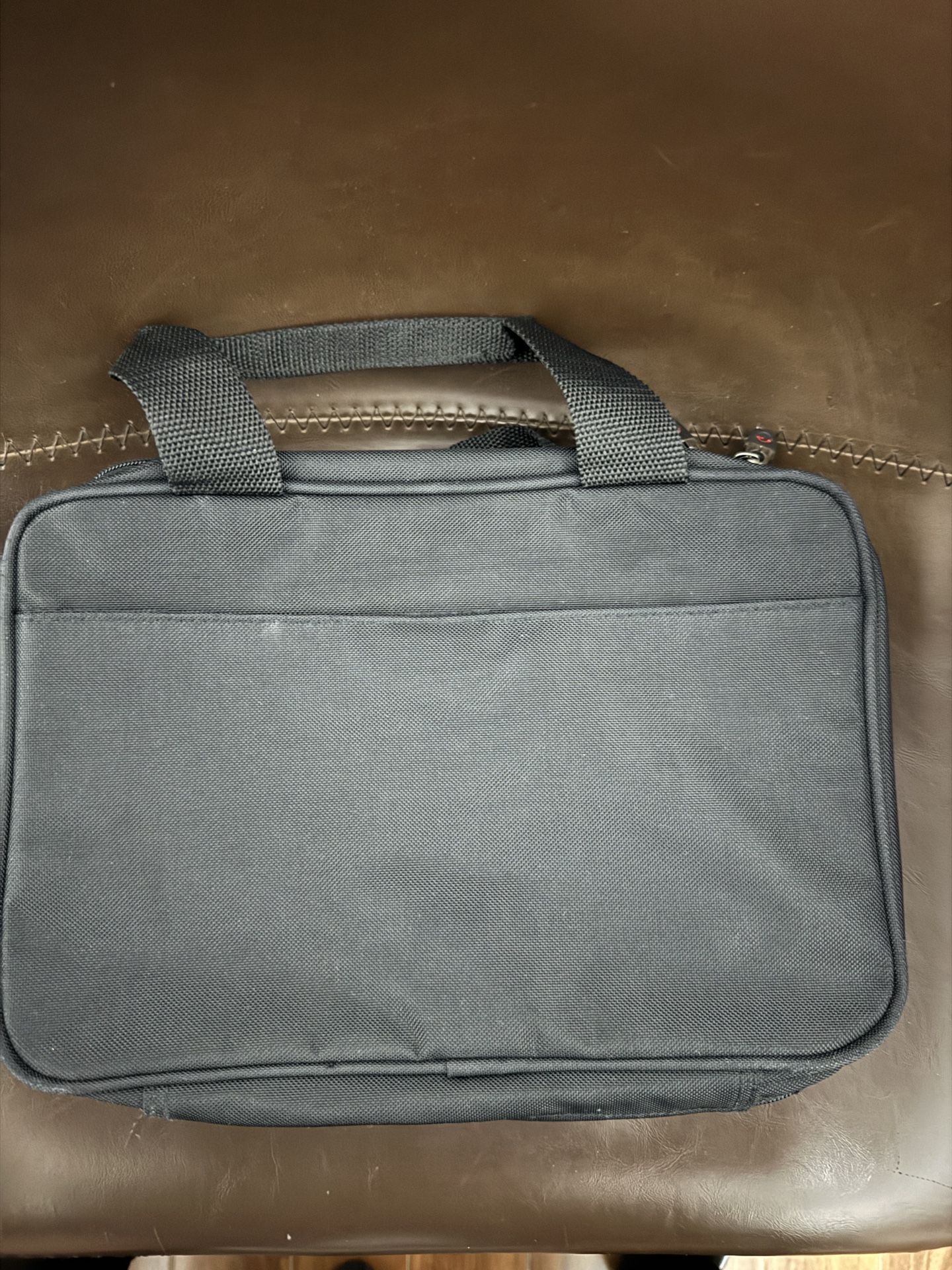 Traveler's Choice Toiletries Bag - photo 2